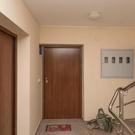 East Side Deluxe Makarska