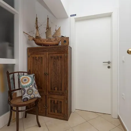 Apartman East Side Deluxe *