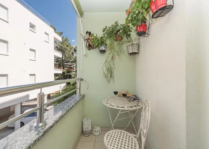 East Side Deluxe Apartmán *