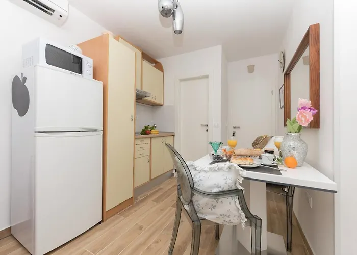 East Side Deluxe Apartmán *